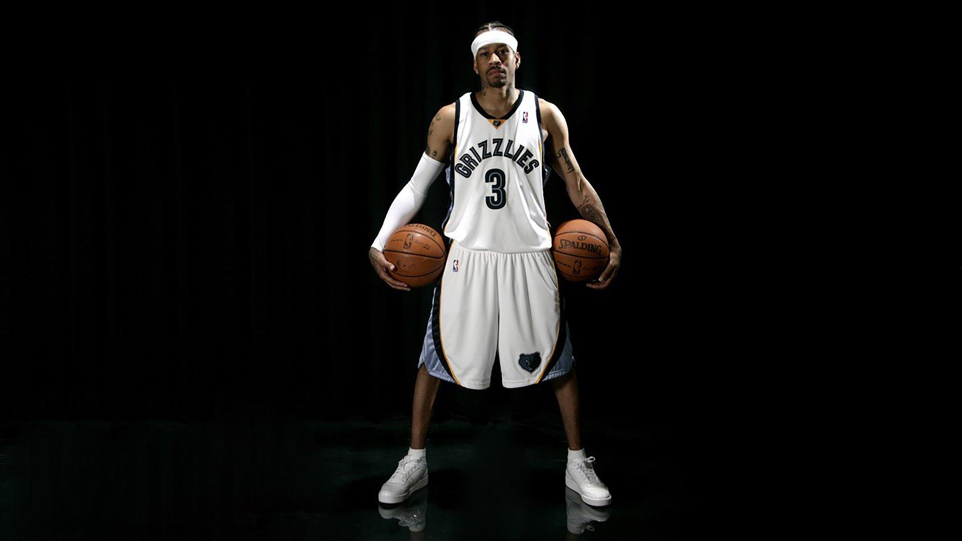 科尔：现在感觉跟22年对灰熊的半决赛很像 我们的队员经历过这些